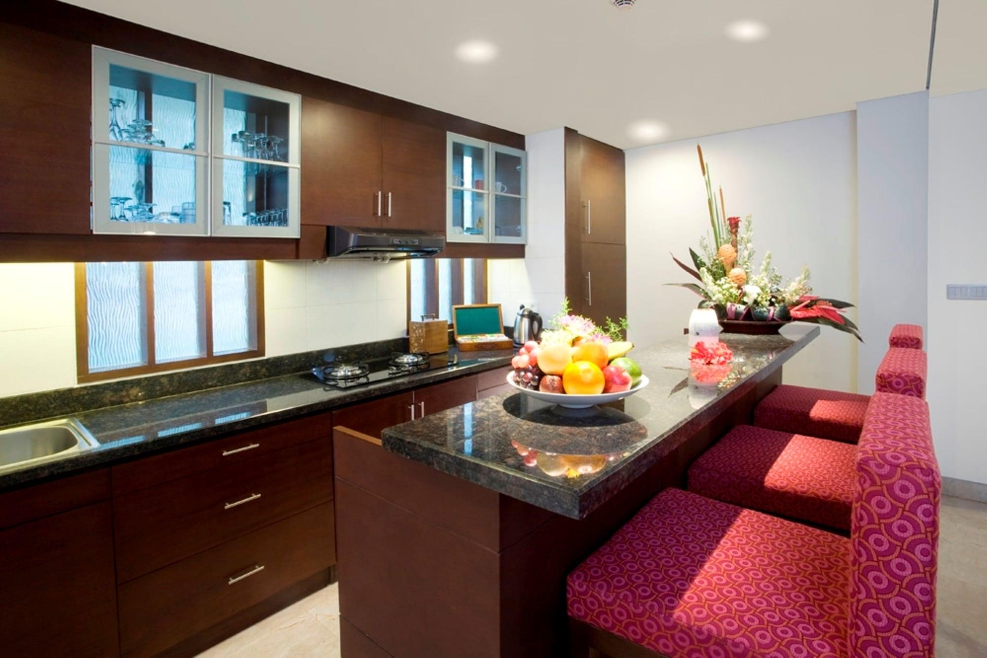 براما سانور بيتش بالي المظهر الخارجي الصورة A modern kitchen